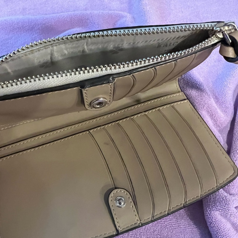 Kate Spade Tan and Cream Leather Wallet - Picture 6 of 6